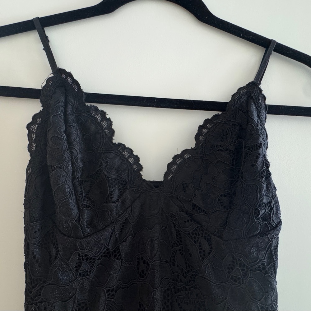 Zara Elegant Black Apparel - Picture 2 of 8
